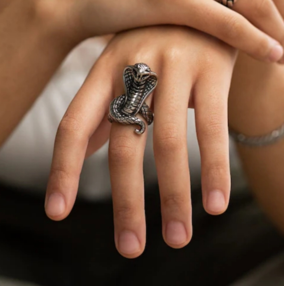 Stainless Steel Cobra Heavy Metal Ring Size 7.5 YEAR OF THE SNAKE Cobra Goth